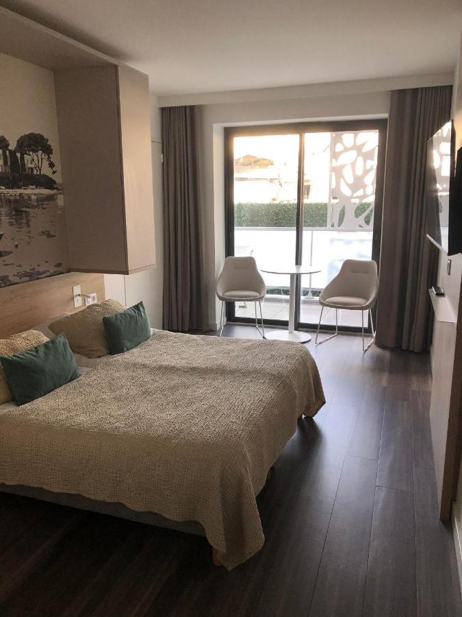 Double or Twin Room without kitchen